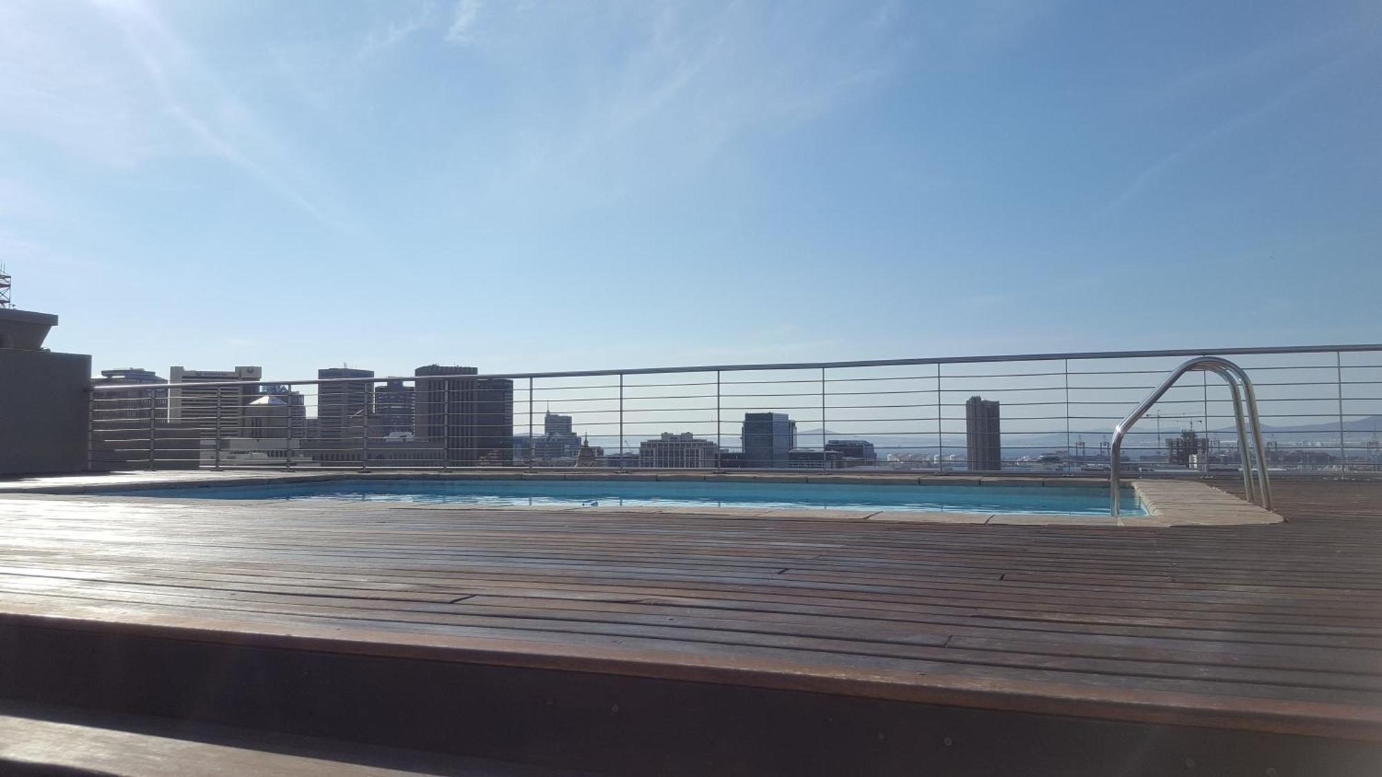 Four Seasons City Parkingpool Gym * Cape Town